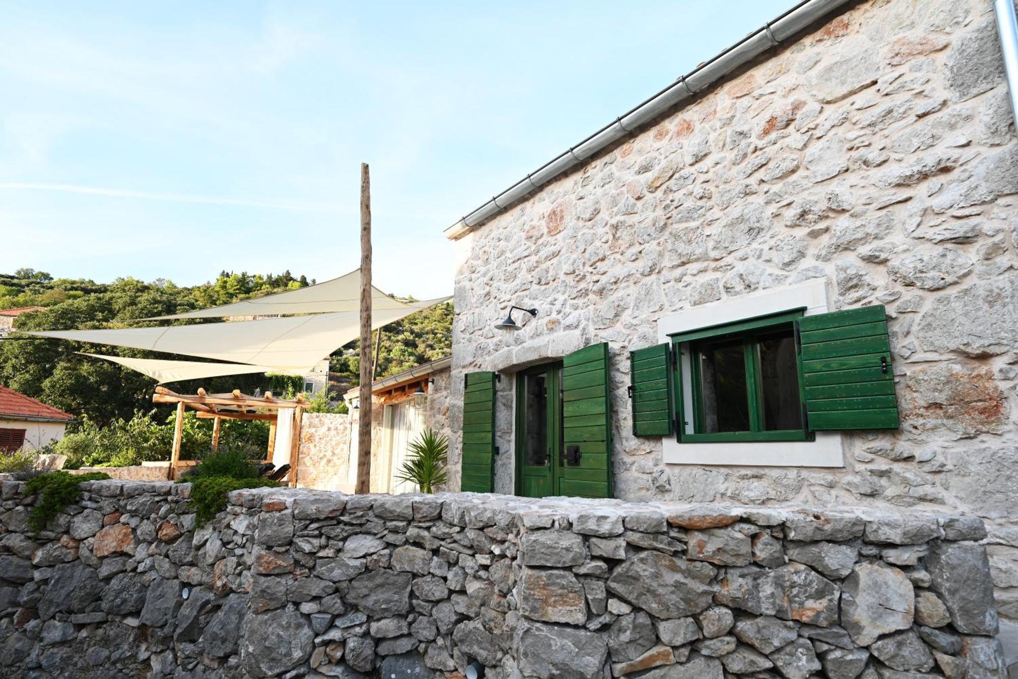Villaer Teza Hvar