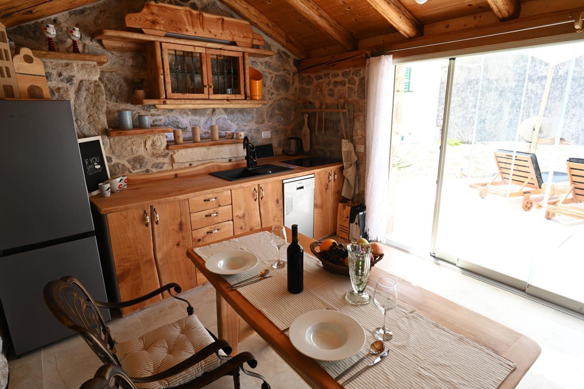 Villaer Teza Hvar