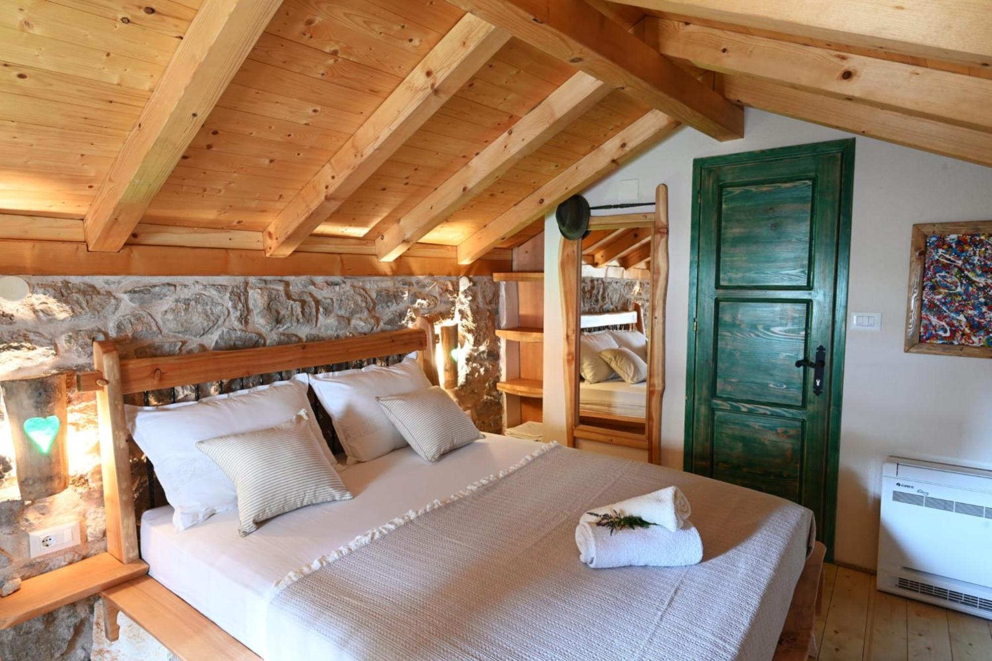 Villaer Teza Hvar *