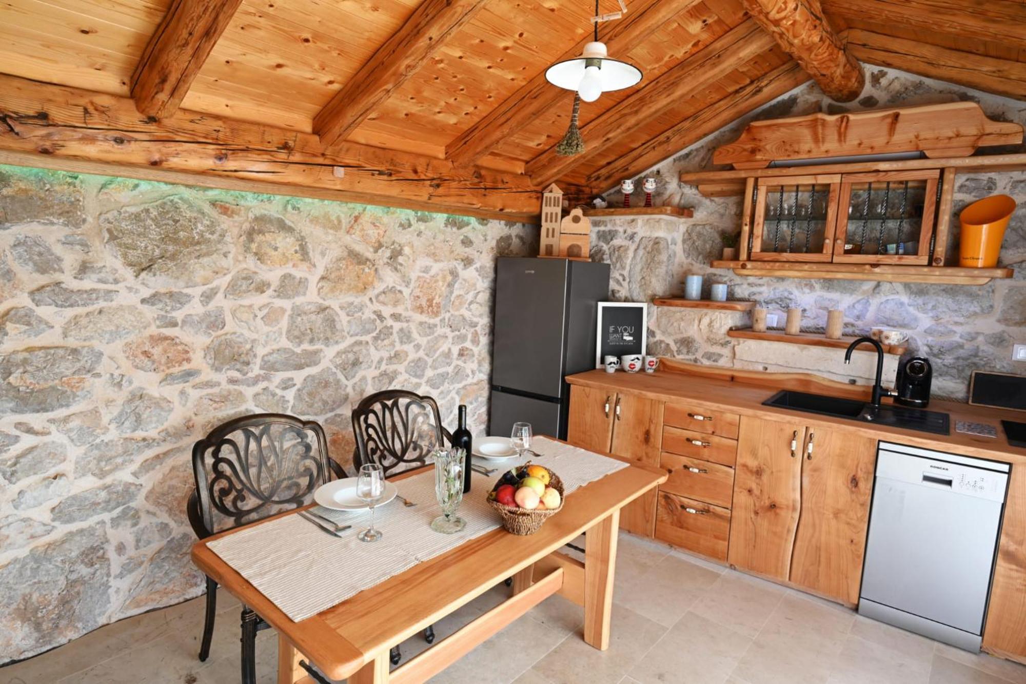 Teza Hvar Villaer Veliko Grablje