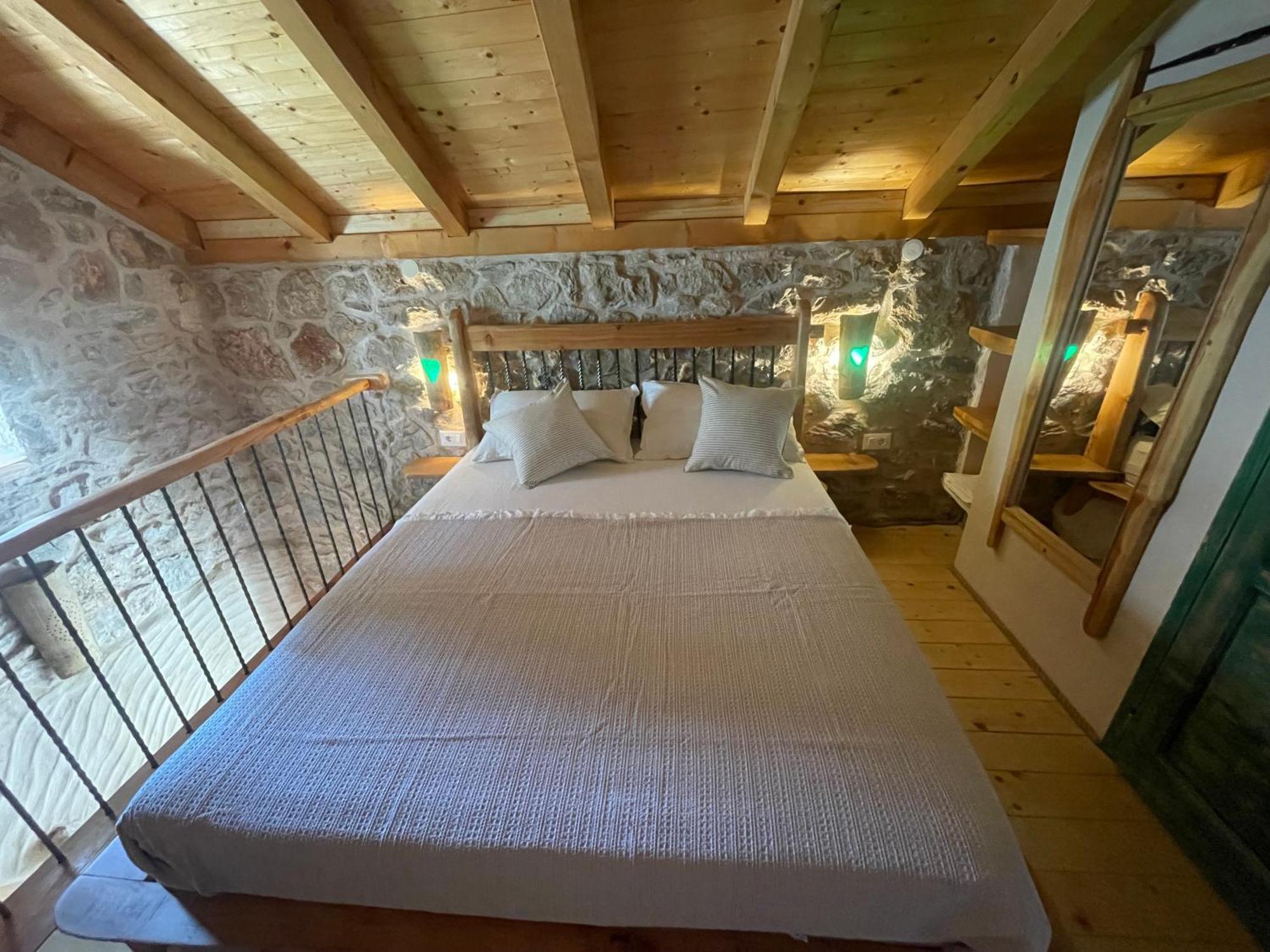 Villaer Teza Hvar